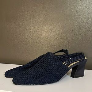 Sling back 1.5 inch heel. Round toe. Navy
